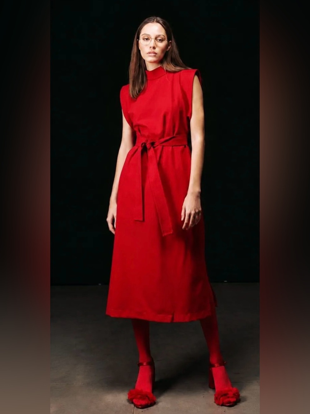 MSRP $305 Julia Allert Straight Dress w Belt Large